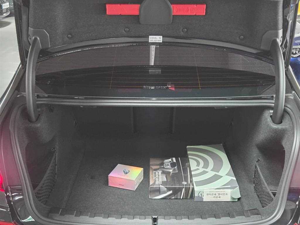 BMW 3 Series M340i 7