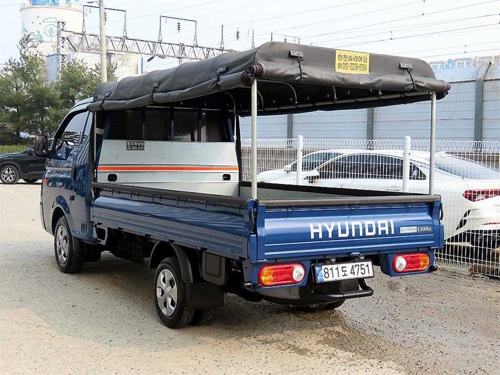 Hyundai Porter Super Cab/ Long Wheelbase/ 2WD Smart 4