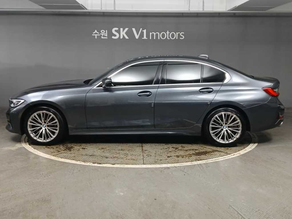 BMW 3 Series 320d Luxury 3