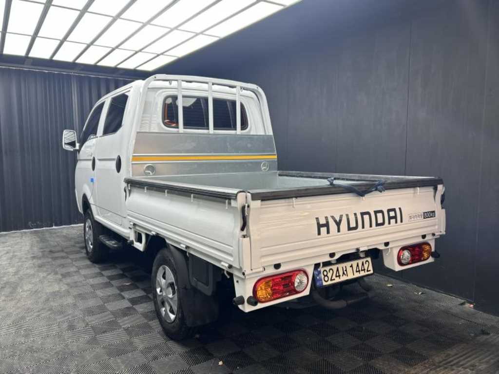 Hyundai Porter 4WD/ Double Cab/ Long Wheelbase Premium 4