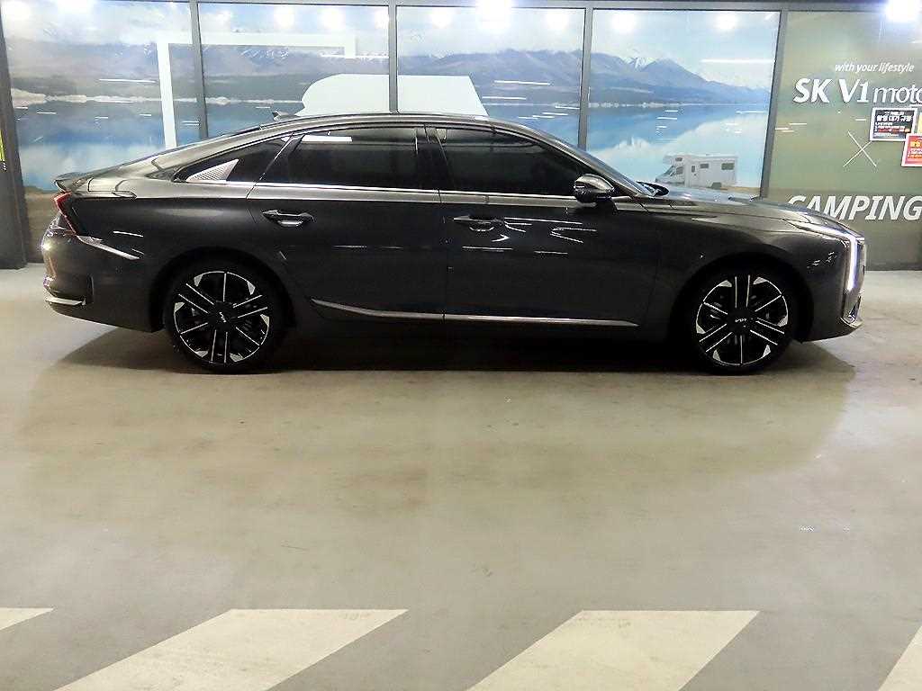 Kia K8 2.5 2WD Signature 4