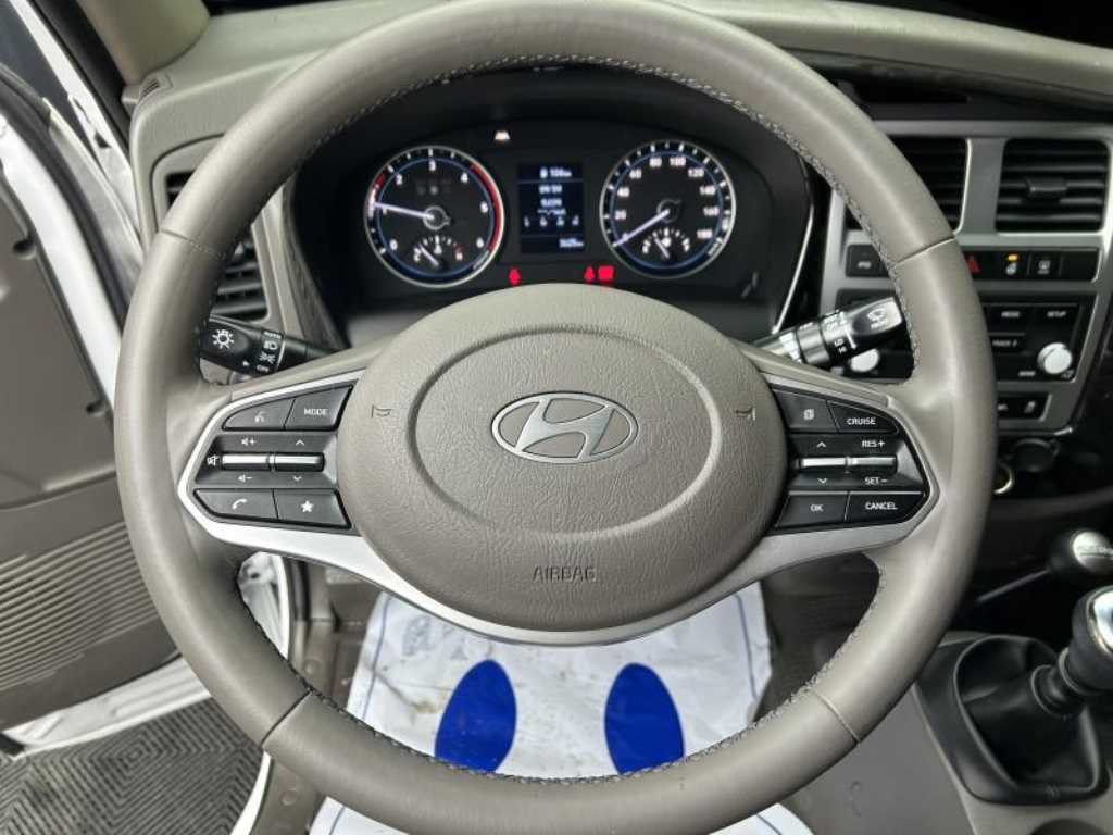 Hyundai Porter 4WD/ Double Cab/ Long Wheelbase Premium 10