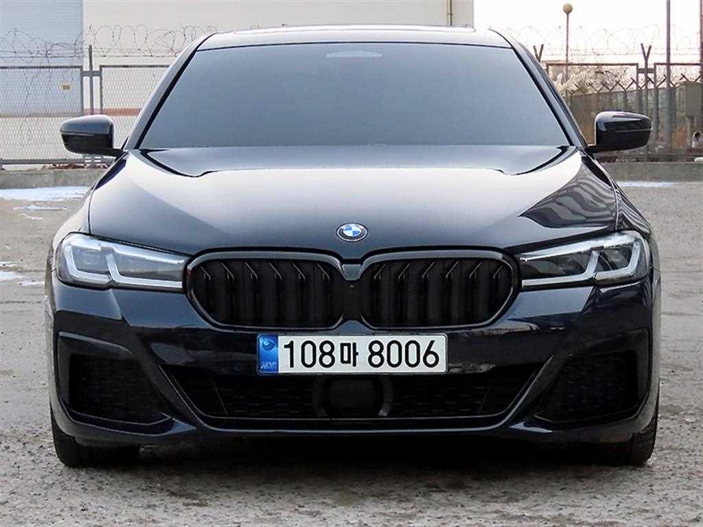 BMW 5시리즈 523d M 스포츠 사진 2/20