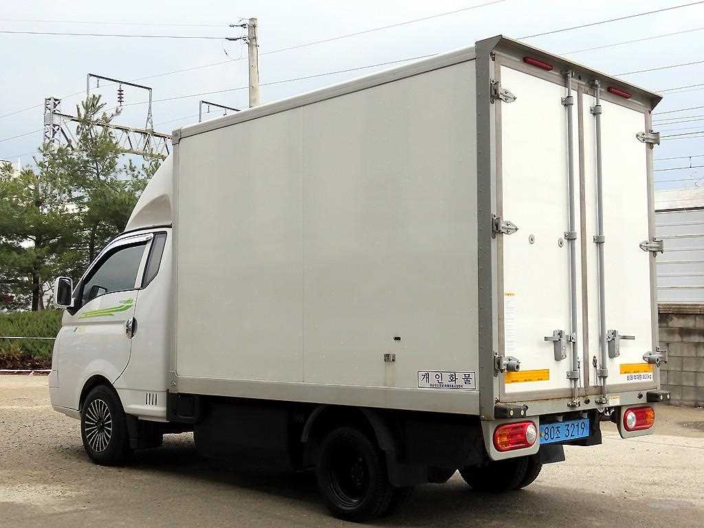 Hyundai Porter 1.0 Ton/ Super Cab/ Long Wheelbase 4