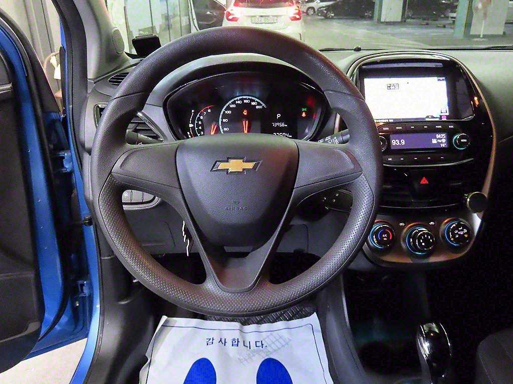 Chevrolet Spark LS 9