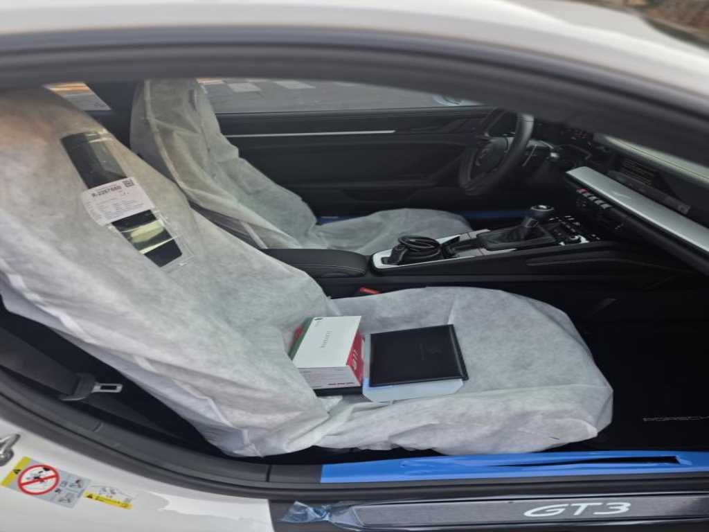 Porsche 911 Carrera/ 911 Targa GT3 Touring 7