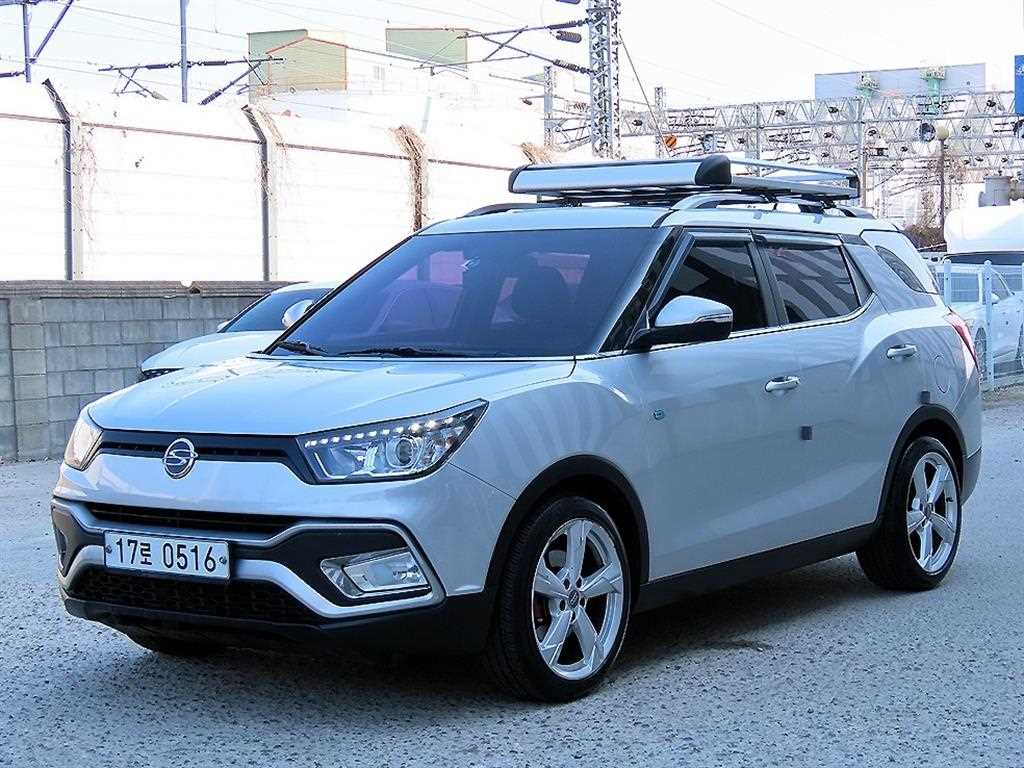 KGM 티볼리 2WD 디젤 1.6 IX 사진 2/20
