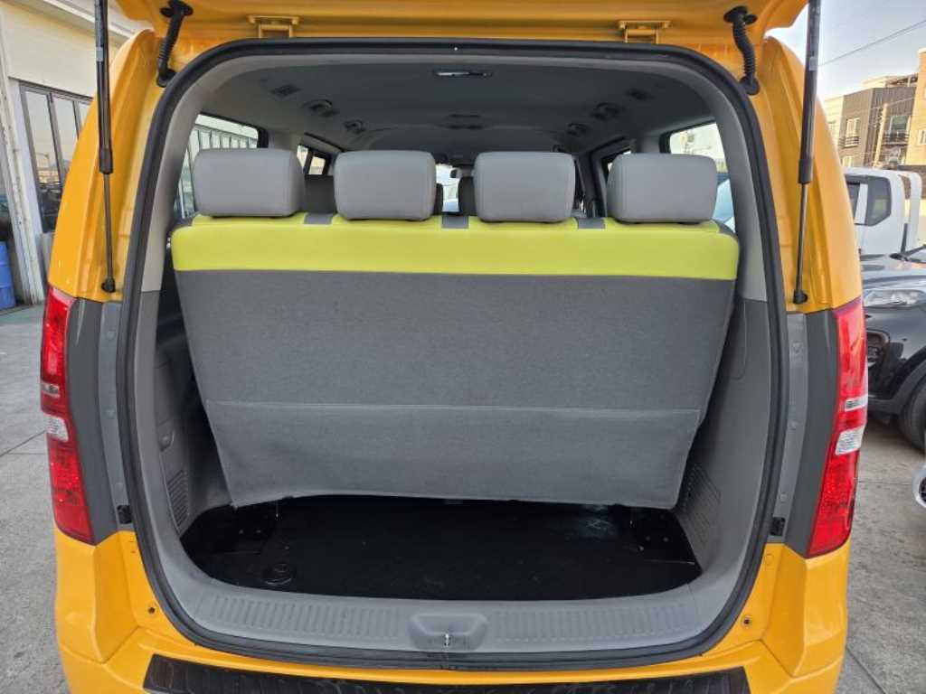Hyundai Starex LPi 7