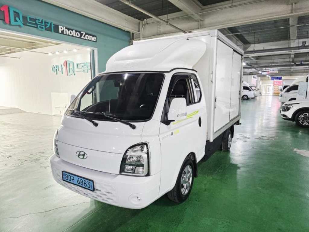 Hyundai Porter 1.0 Ton/ Super Cab/ Long Wheelbase 5