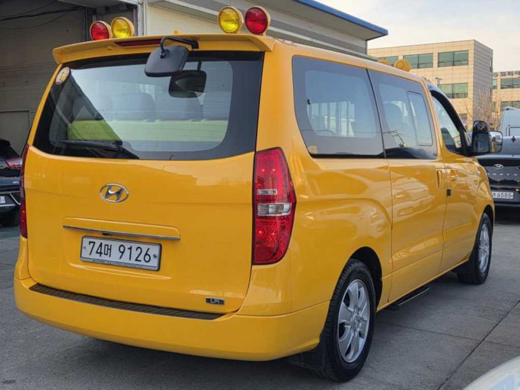 Hyundai Starex LPi 3