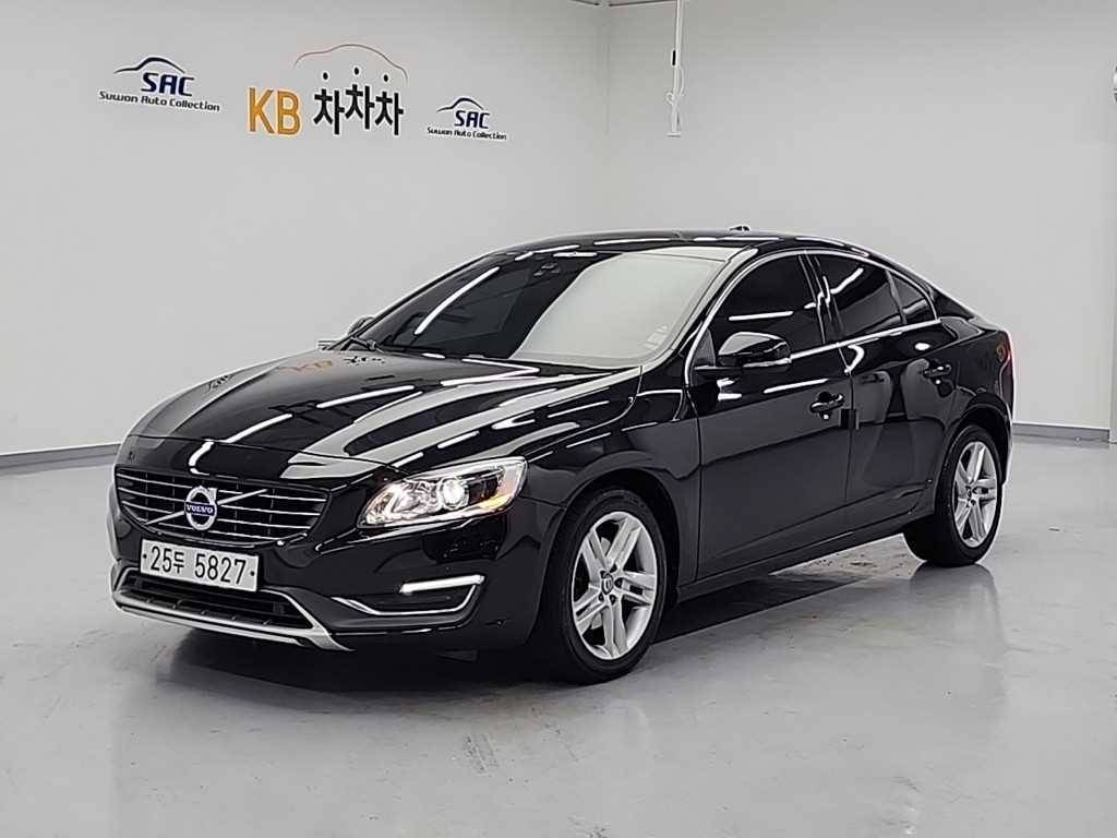 뉴S60 D4 2014년식
