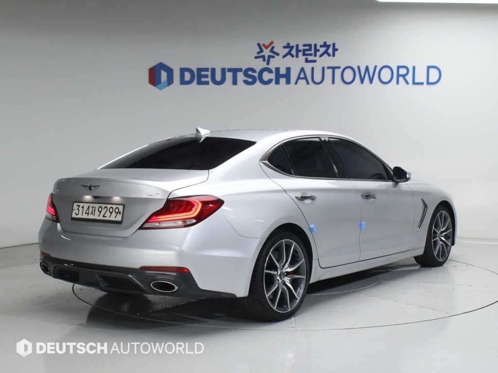 제네시스 G70 2.0T 스포츠 패키지 사진 2/20