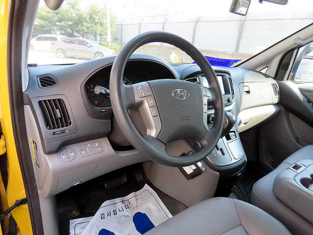 Hyundai Starex LPi 9
