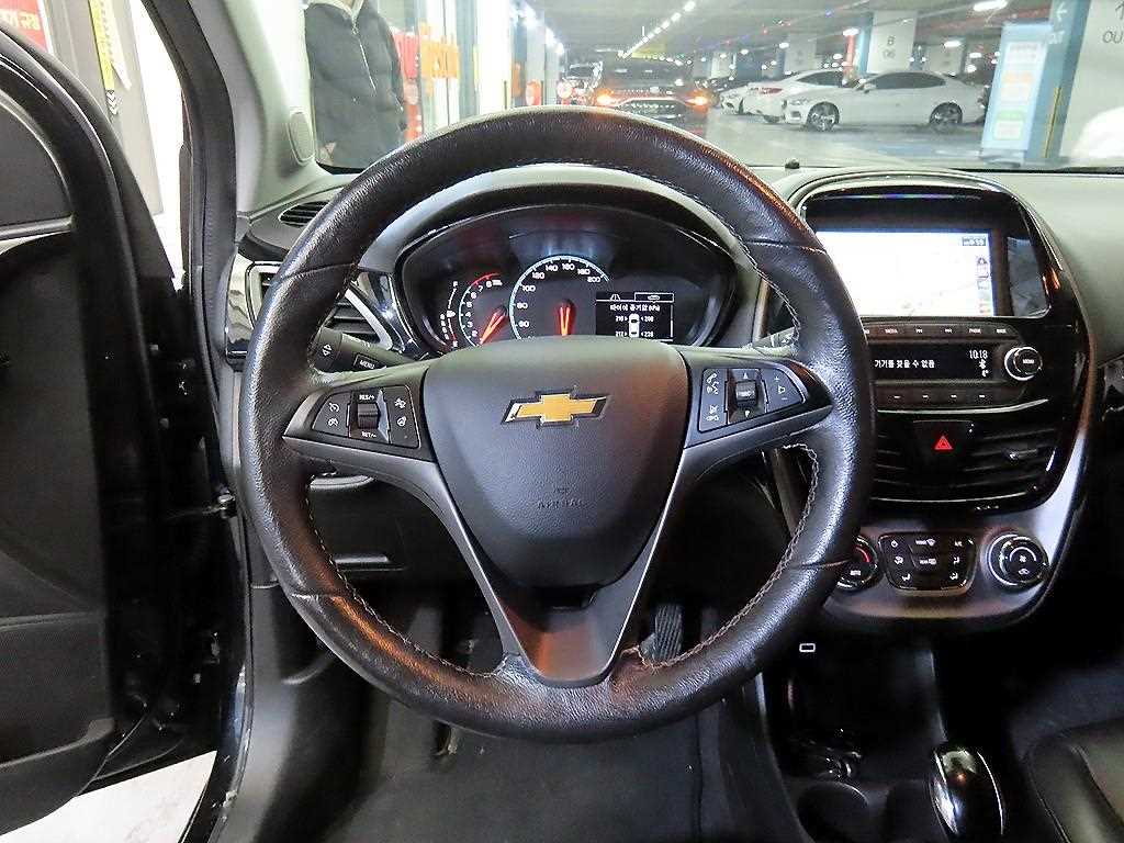 Chevrolet Spark Premier 9