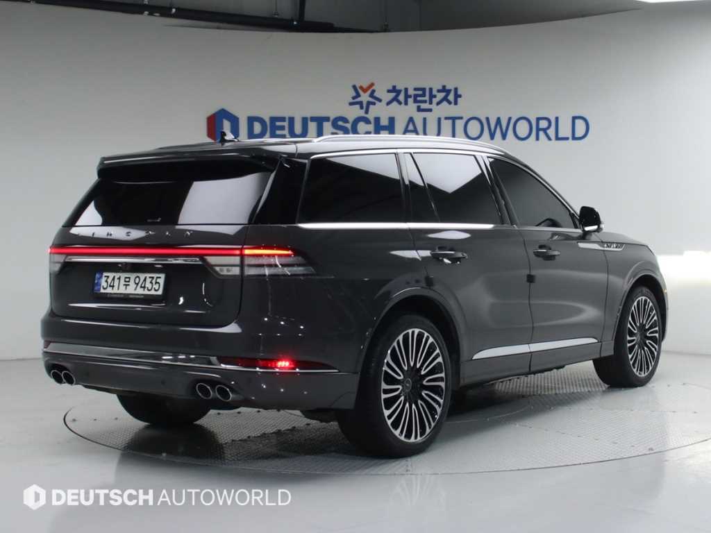 링컨 에비에이터 3.0 블랙라벨 AWD 사진 2/20
