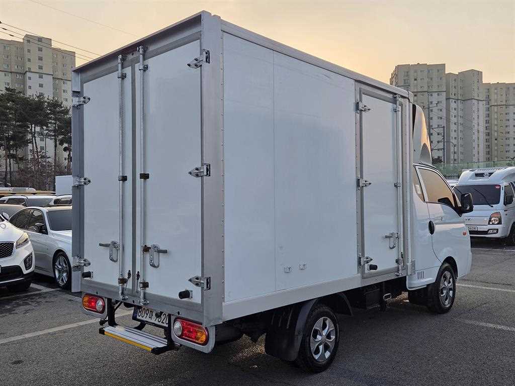 Hyundai Porter Super Cab/ Long Wheelbase Smart 3