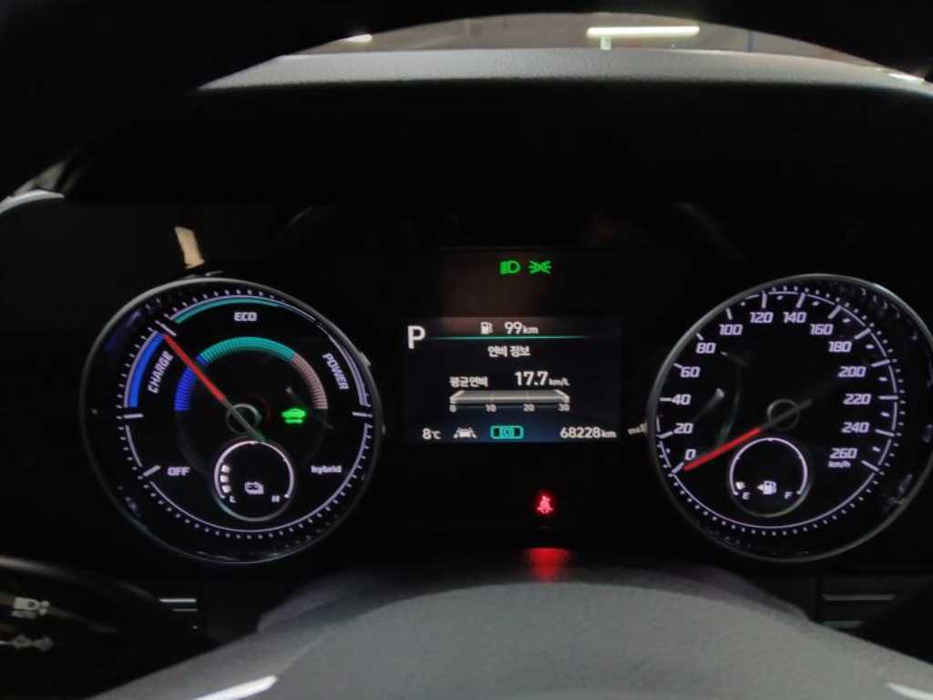 Hyundai Grandeur Premium Choice 10