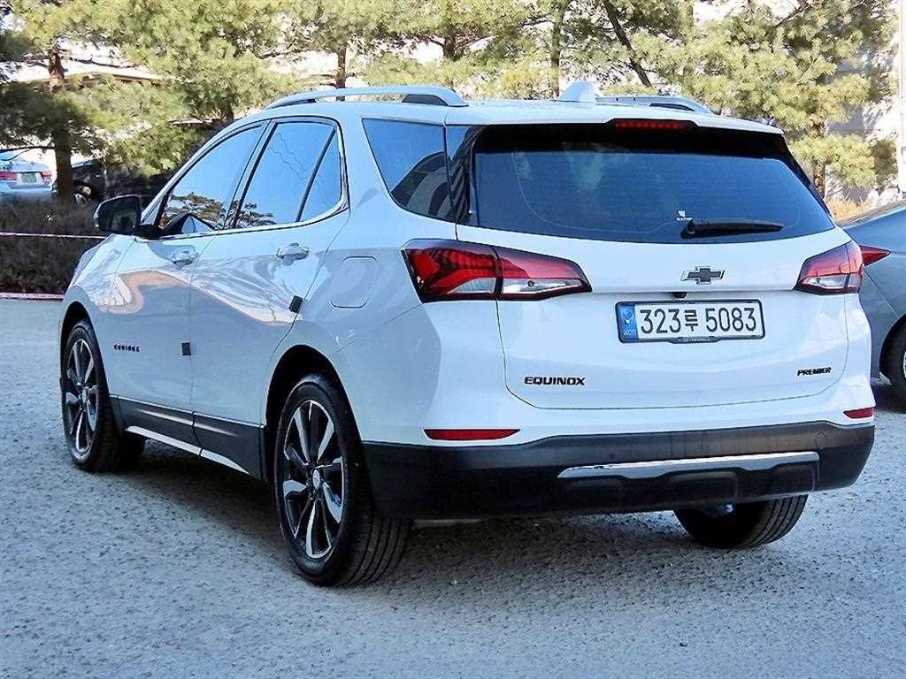 Chevrolet Equinox Gasoline 2WD Premier 4