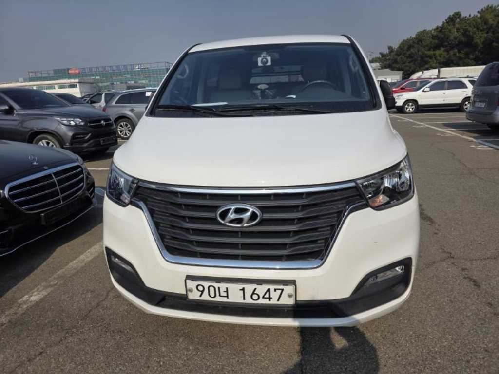 Hyundai Starex Smart 3