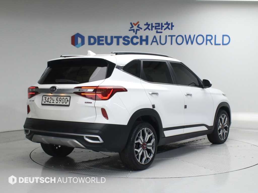 기아 셀토스 가솔린 1.6 터보 2WD 노블레스 사진 2/20