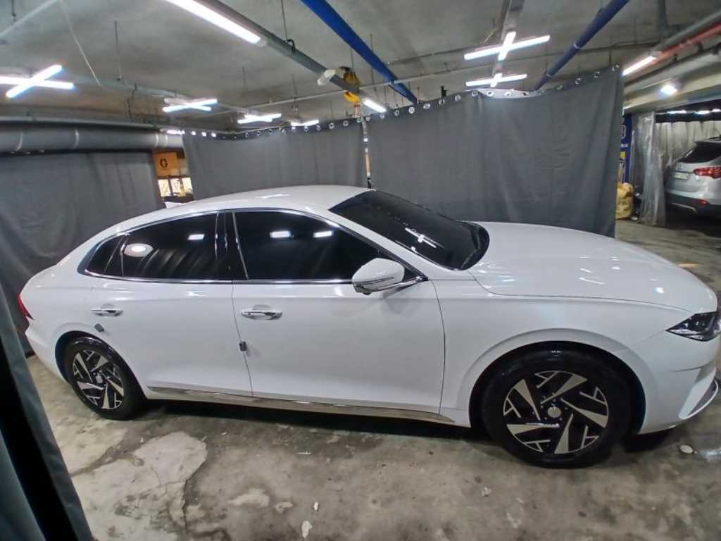 Hyundai Grandeur Premium Choice 4