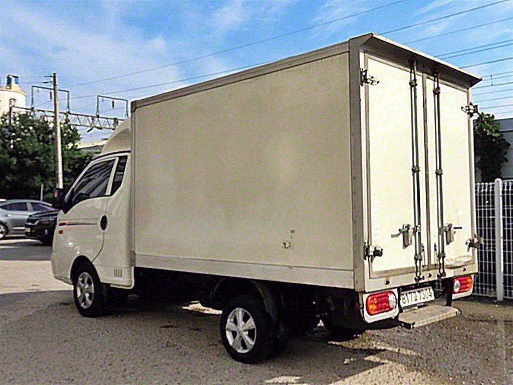 Hyundai Porter Super Cab/ Long Wheelbase 4