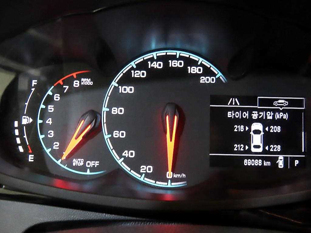 Chevrolet Spark Premier 10