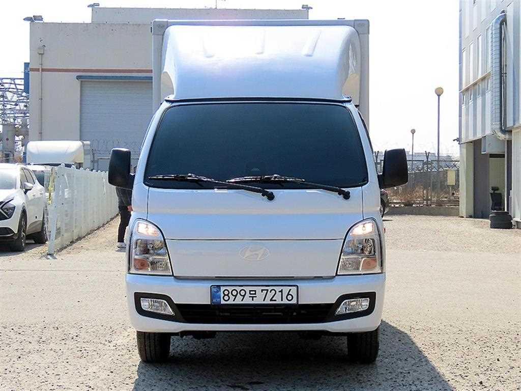 Hyundai Porter Super Cab/ Long Wheelbase Smart 2
