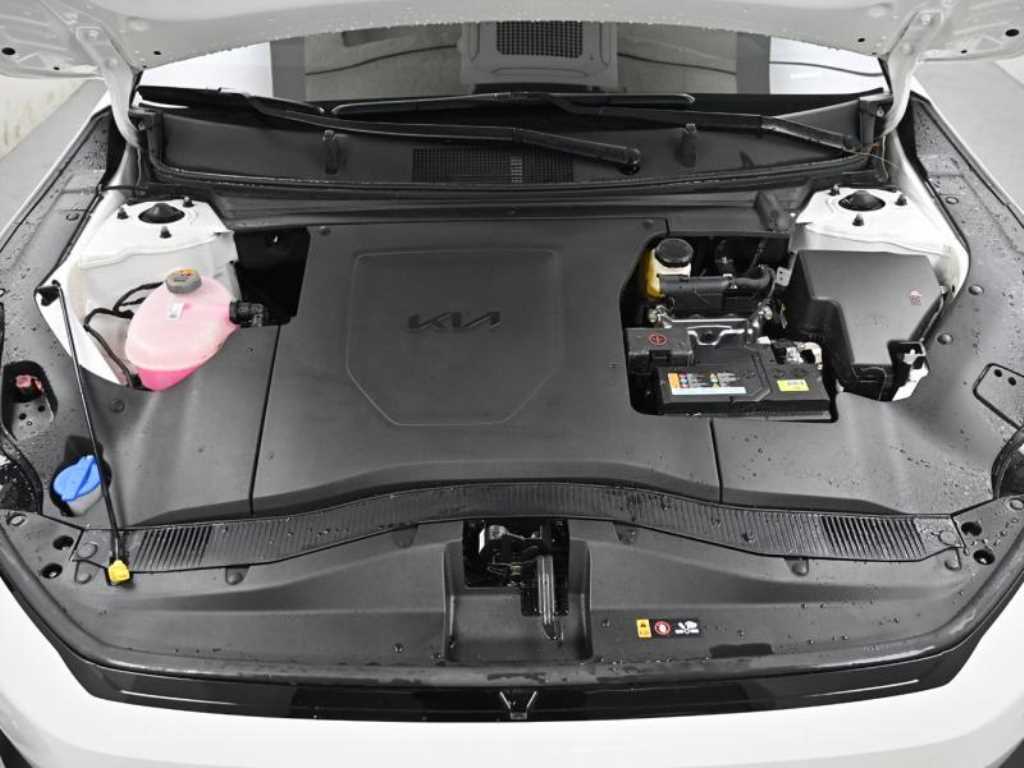 Kia EV4 Long Range Air 7