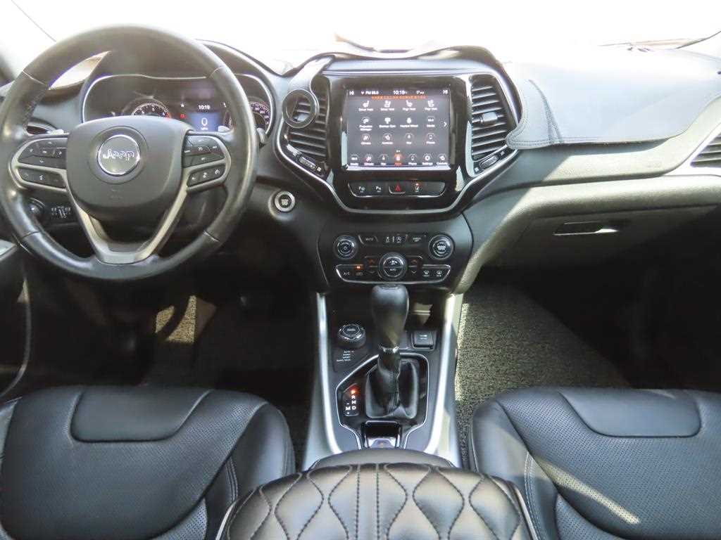 Jeep Cherokee 2.4 Limited AWD 8