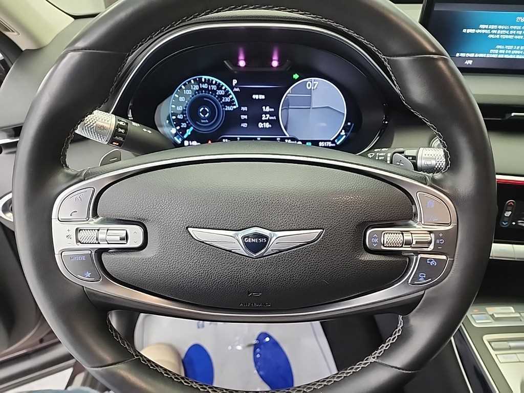 Genesis GV70 2.5T Gasoline AWD Base Type 10