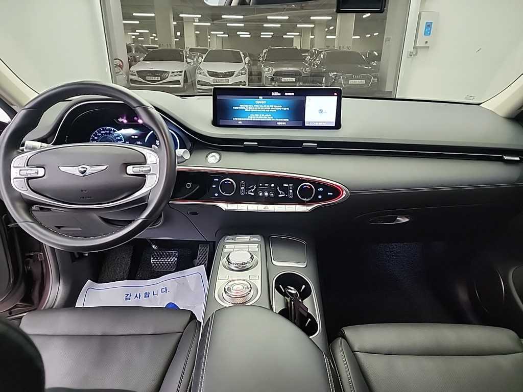 Genesis GV70 2.5T Gasoline AWD Base Type 8