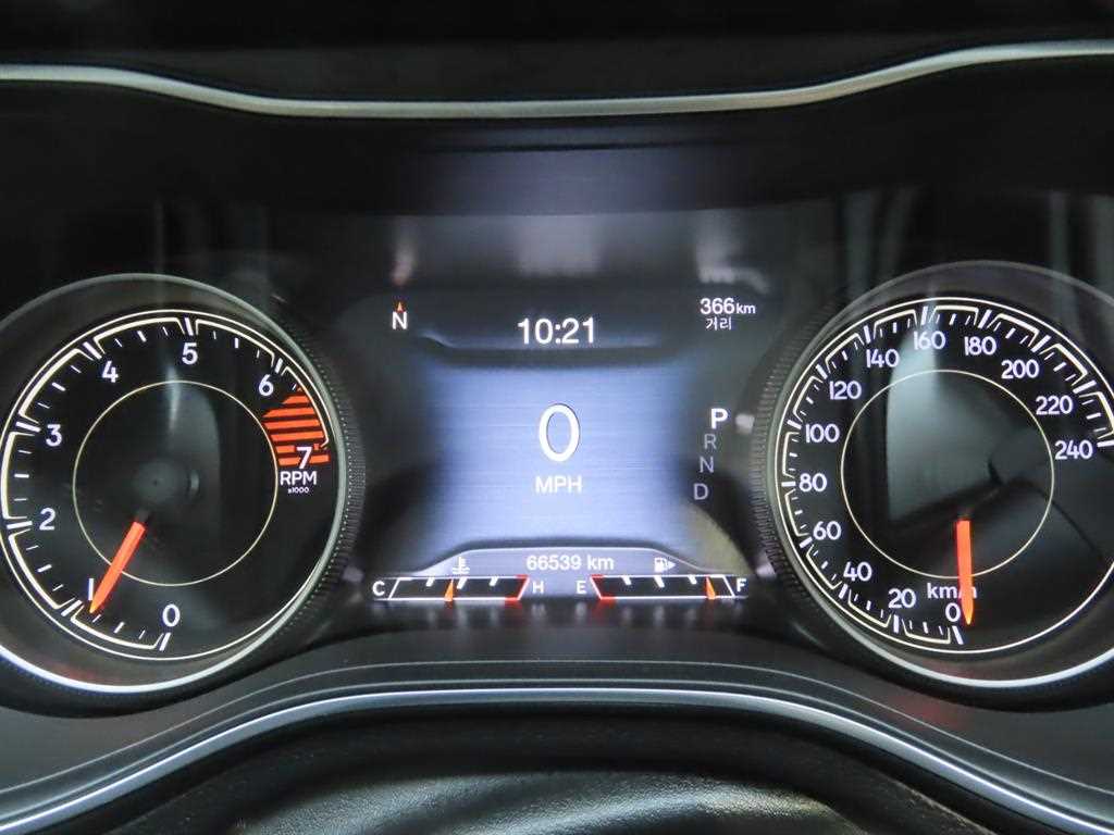 Jeep Cherokee 2.4 Limited AWD 9