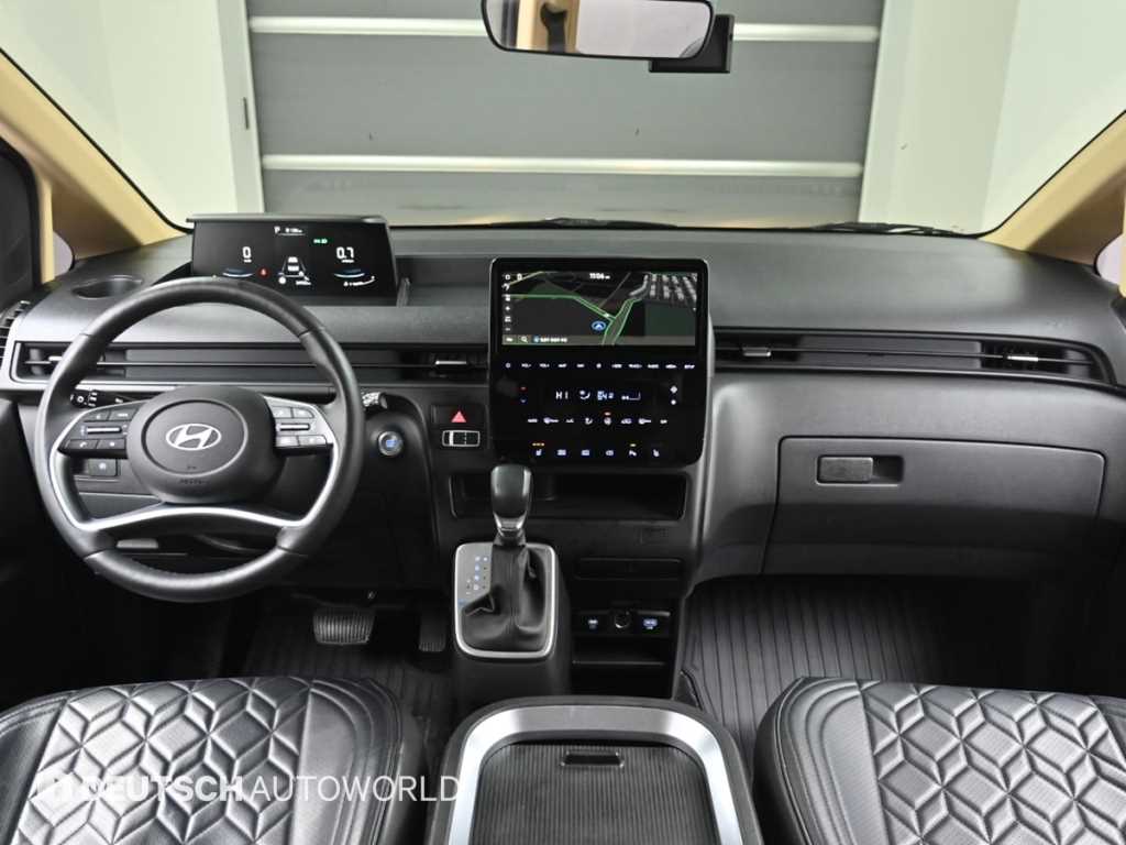 Hyundai Staria 2WD Diesel Cargo Modern 8