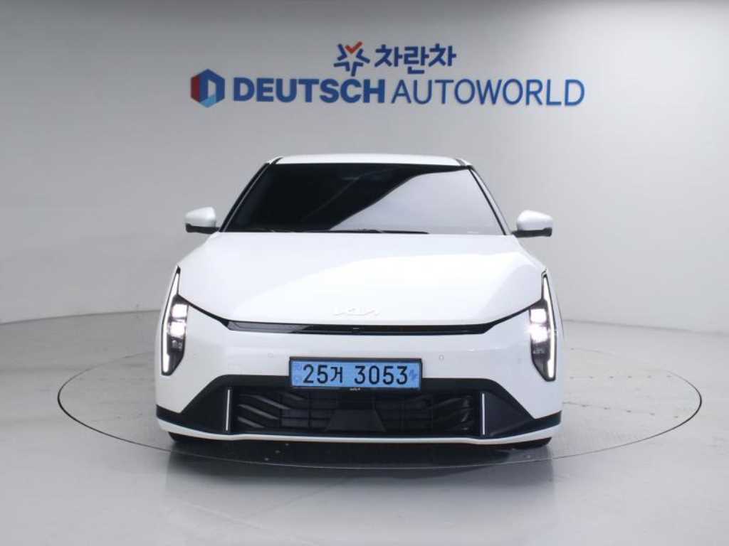 Kia EV4 Long Range Air 4