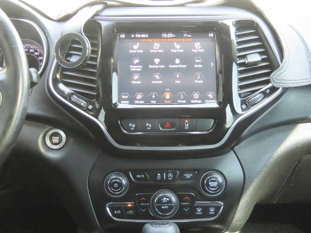 Jeep Cherokee 2.4 Limited AWD 10