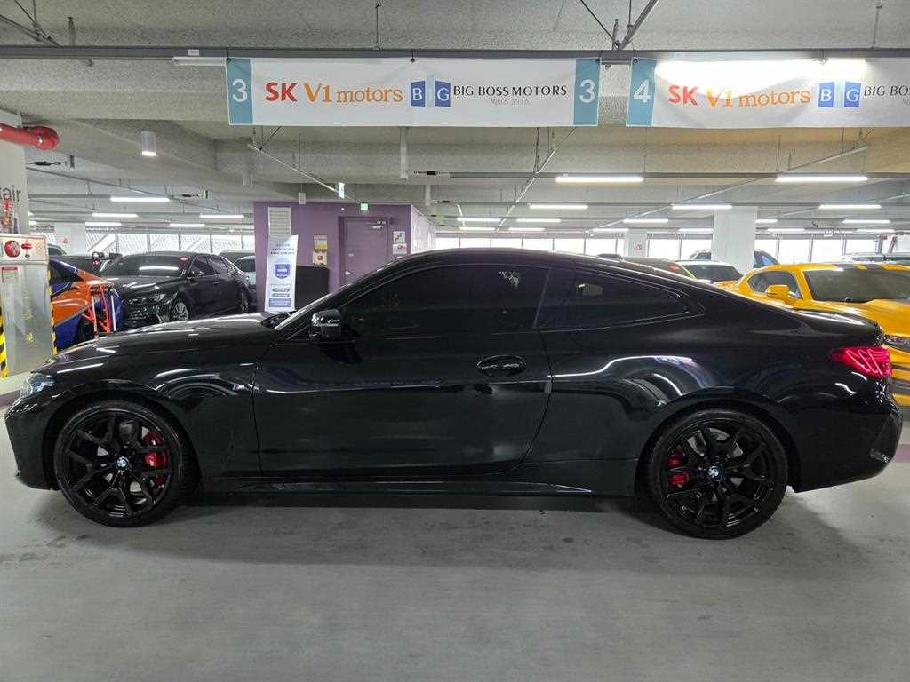 BMW 4 Series 420i Coupe M Sport Pro 4