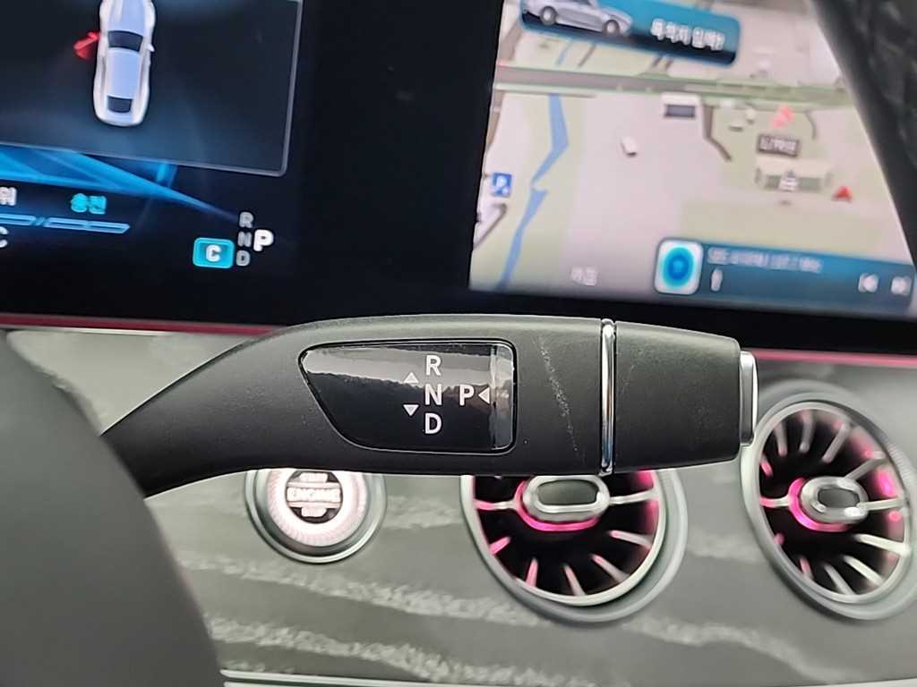 Mercedes-Benz AMG GT 4 Duo 43 4MATIC+ 9