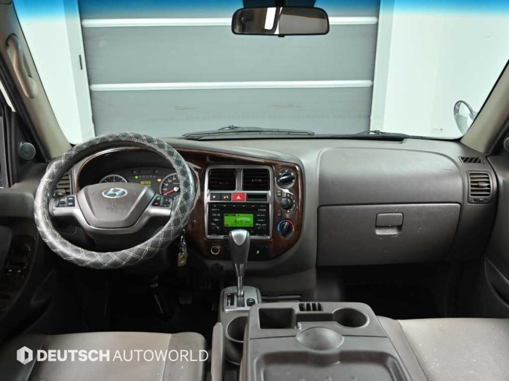 Hyundai Porter 1.0 Ton/ Double Cab/ CRDi 8