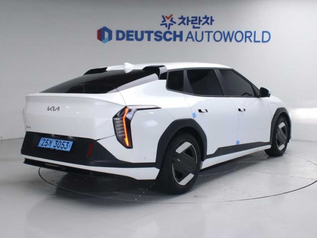 Kia EV4 Long Range Air 3
