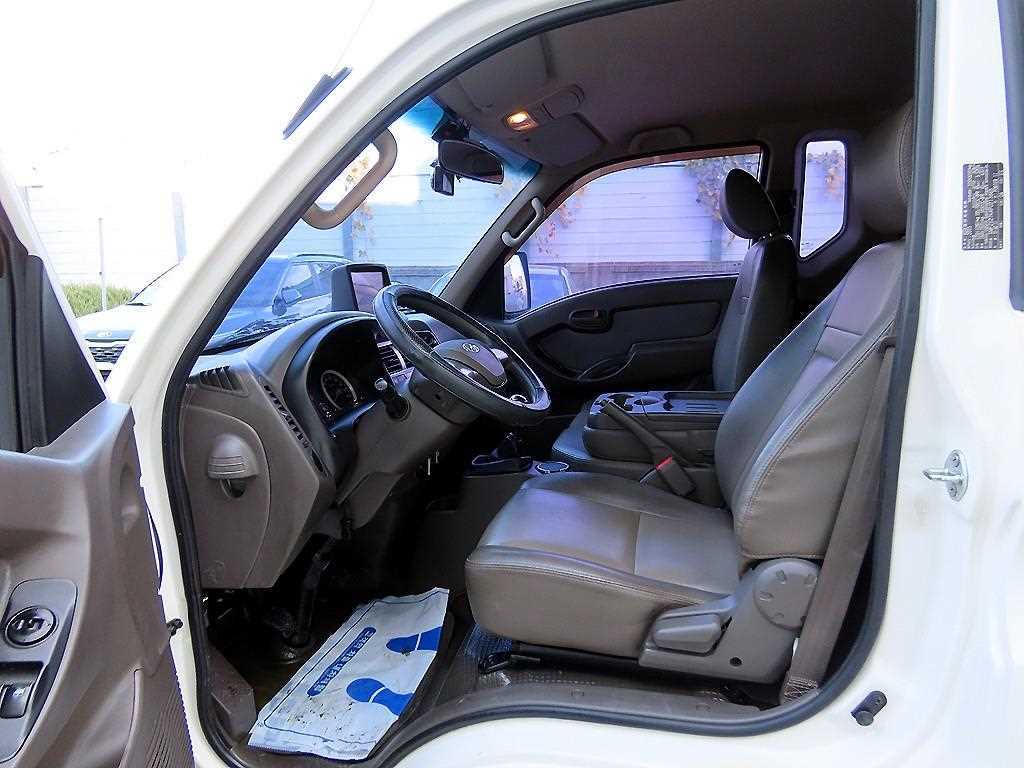 Hyundai Porter Super Cab/ Long Wheelbase 8