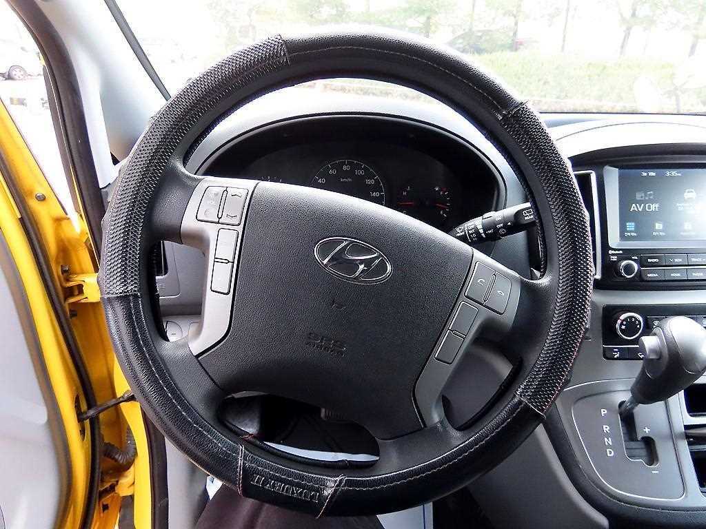 Hyundai Starex LPi 10