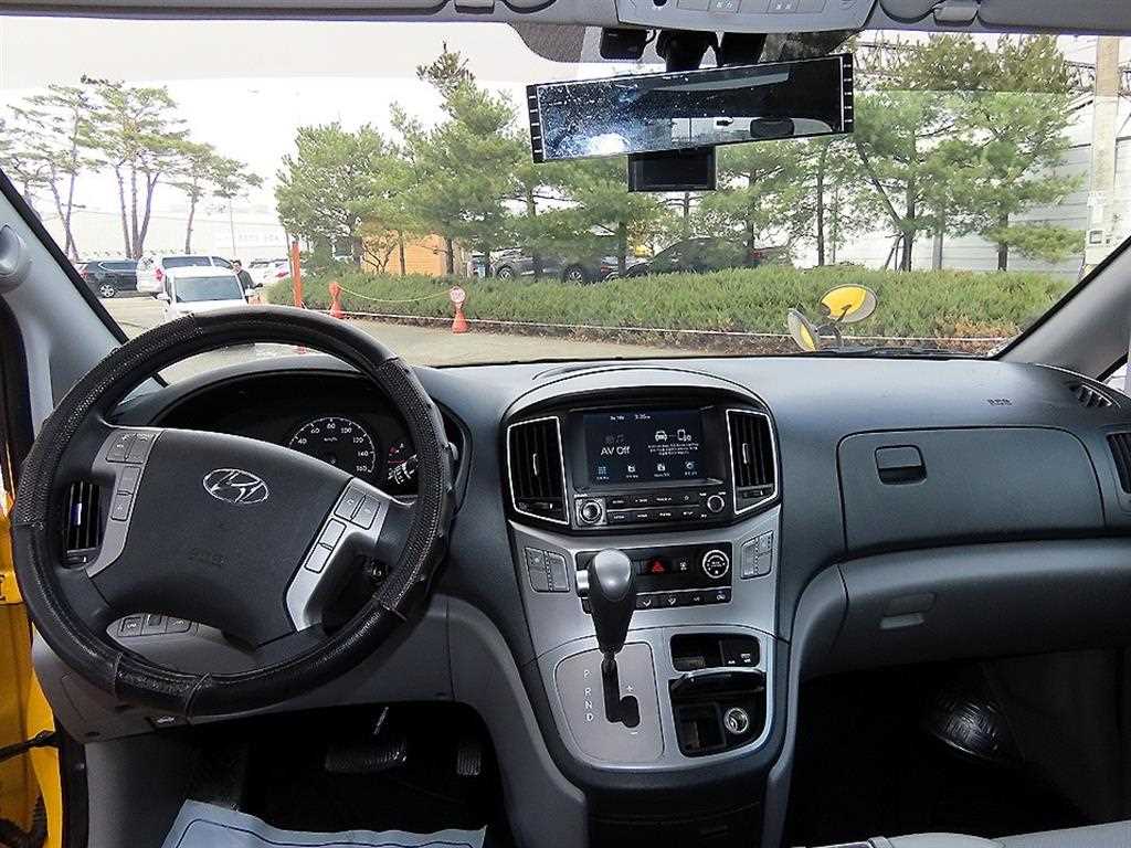 Hyundai Starex LPi 9