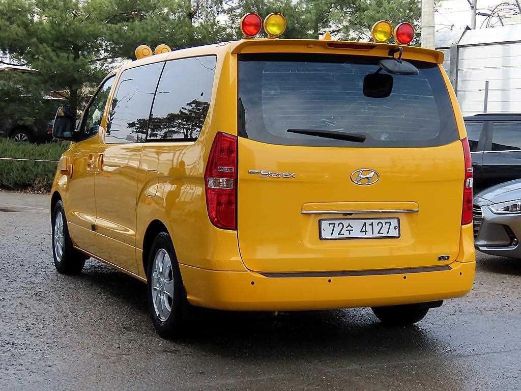 Hyundai Starex LPi 4
