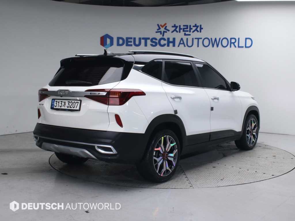 Kia Seltos Gasoline 1.6 Turbo 2WD Signature — фото 2