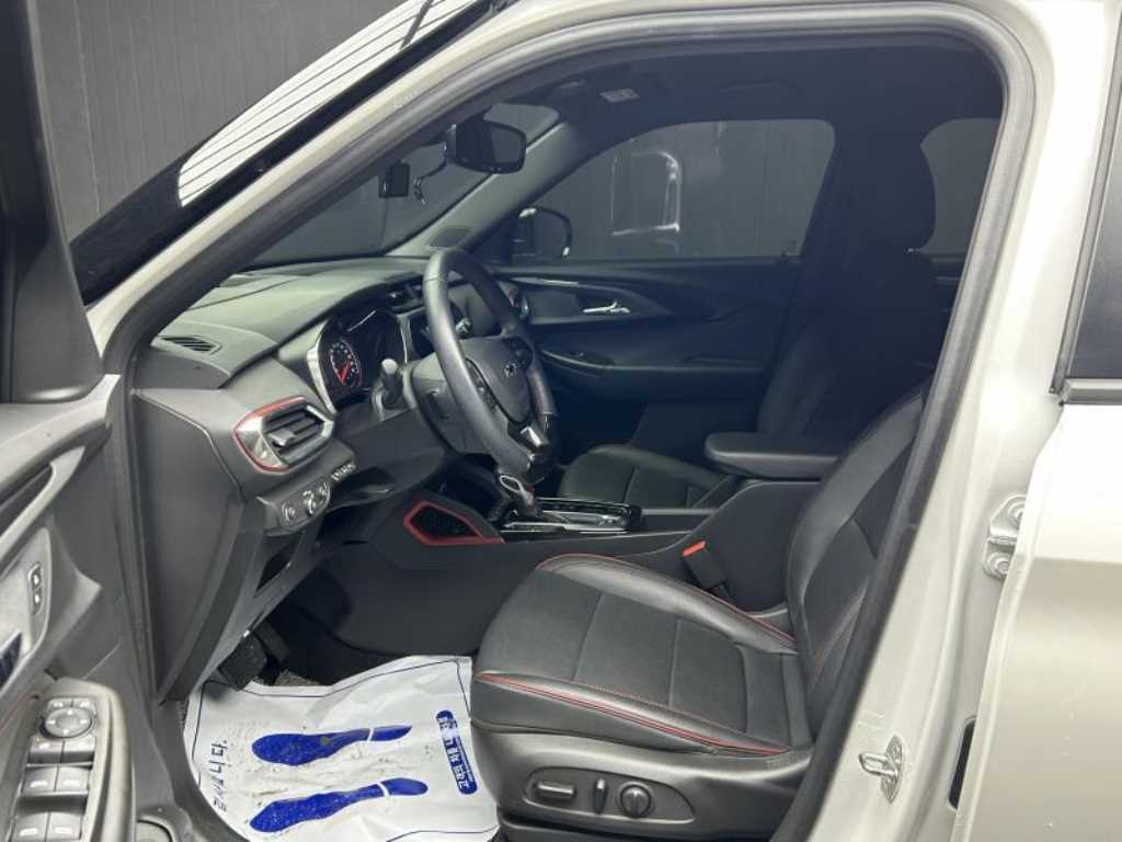 Chevrolet Trailblazer 2WD 1.3 Turbo Gasoline RS 8