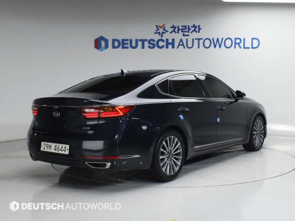 Kia K7 Diesel R 2.2 Limited 3