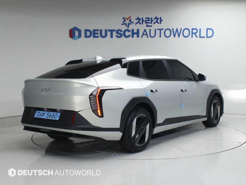 Kia EV4 Long Range Air 3