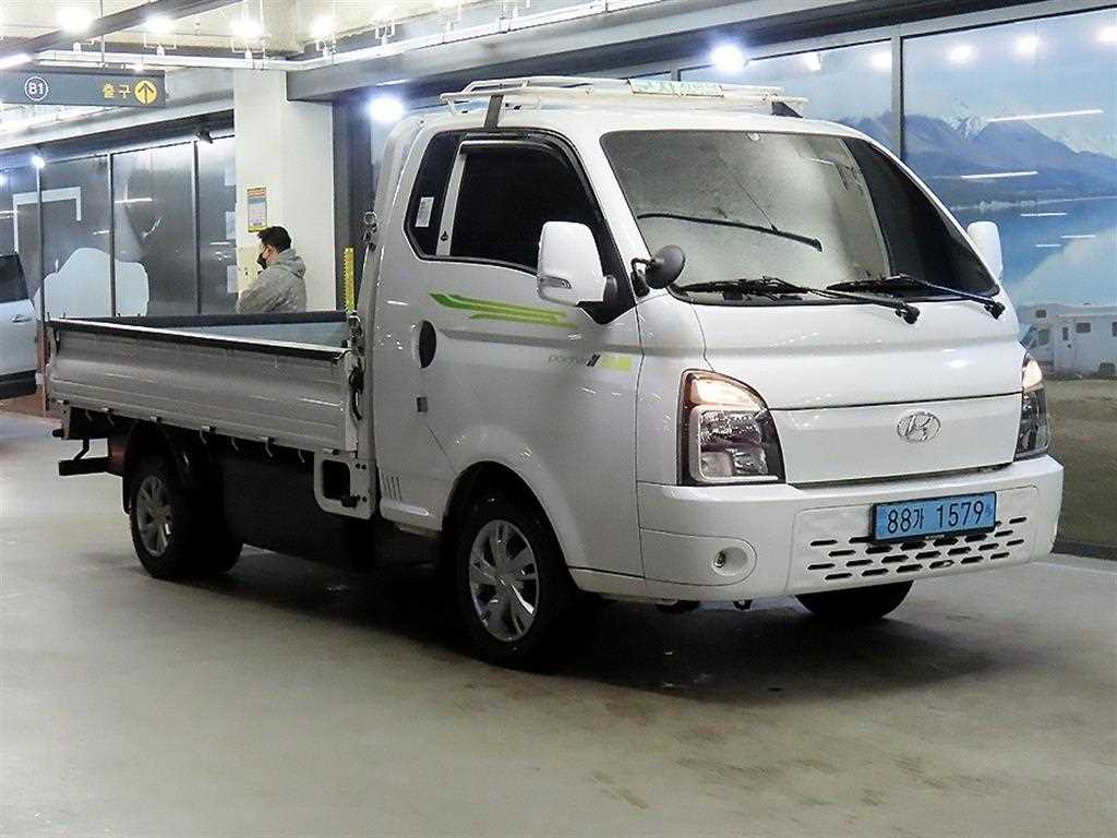 Hyundai Porter 1.0 Ton/ Super Cab/ Long Wheelbase/ Smart Special
