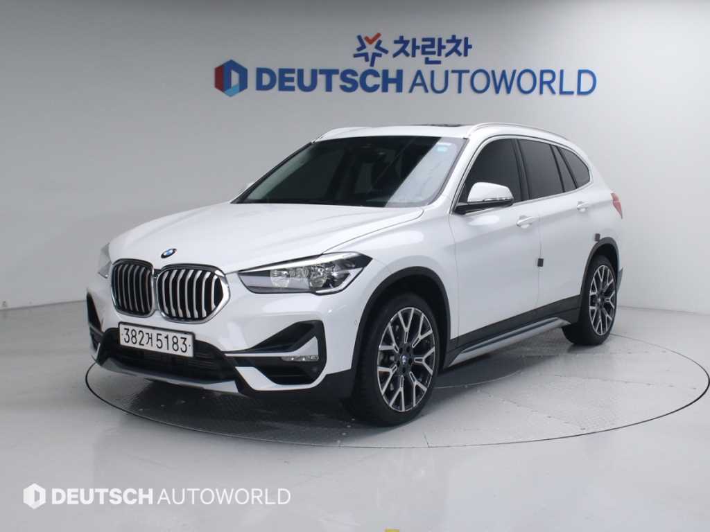 BMW X1 xDrive 20i xLine 스페셜에디션 사진